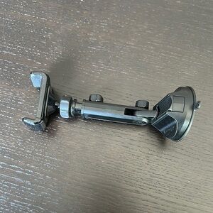 Black Universal Car Mount